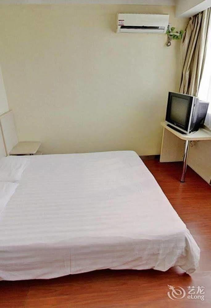 Hanting Hotel Changzhou Hutang Garden Street Exterior photo